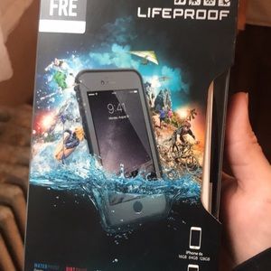 iPhone 6/6S life proof case FRE
